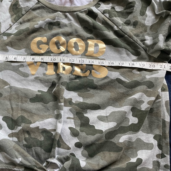 Camouflage Good Vibes sweater - Picture 3 of 7